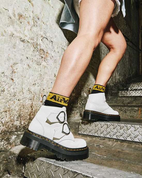 Botines Dr. Martens Devon Heart Mujer Blancos MX-68142
